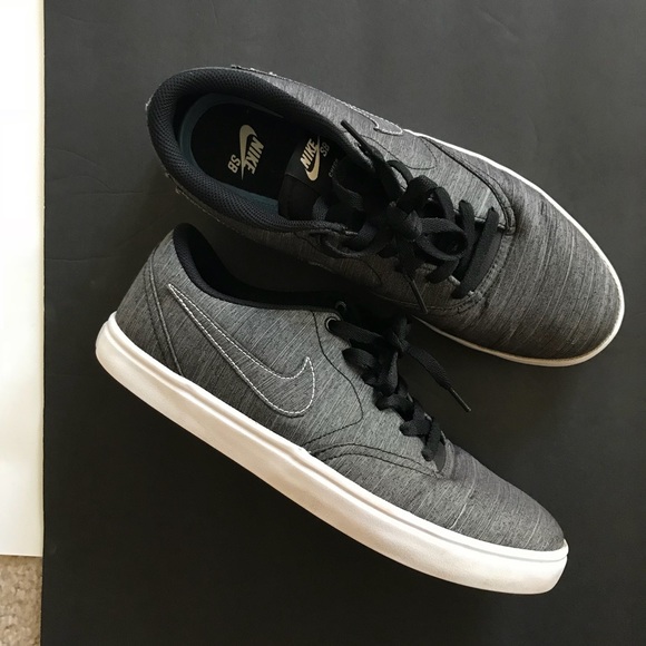 nike sb check canvas skate shoe mens